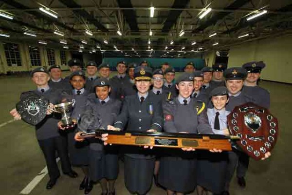 The-Commandant-and-2152-Sqn---Copy